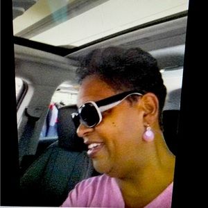 Meet your Posher, Norma